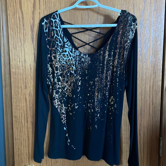 Rock & Republic woman’s long sleeved top! Size large, never worn! - Picture 1 of 4